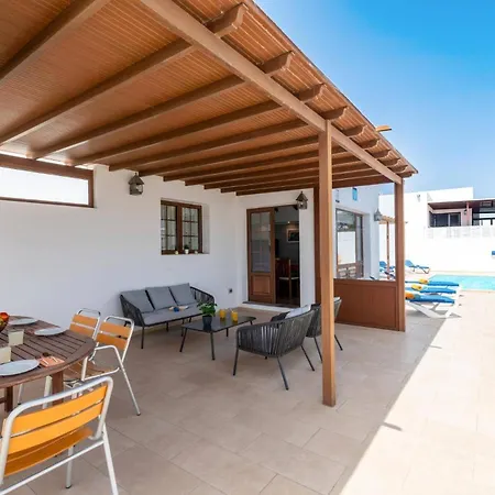 Villa Breezes By Tias